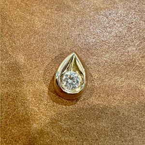14k gold 1ct. Diamond teardrop pendant